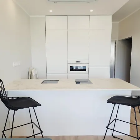 Sunrise Apartment *
